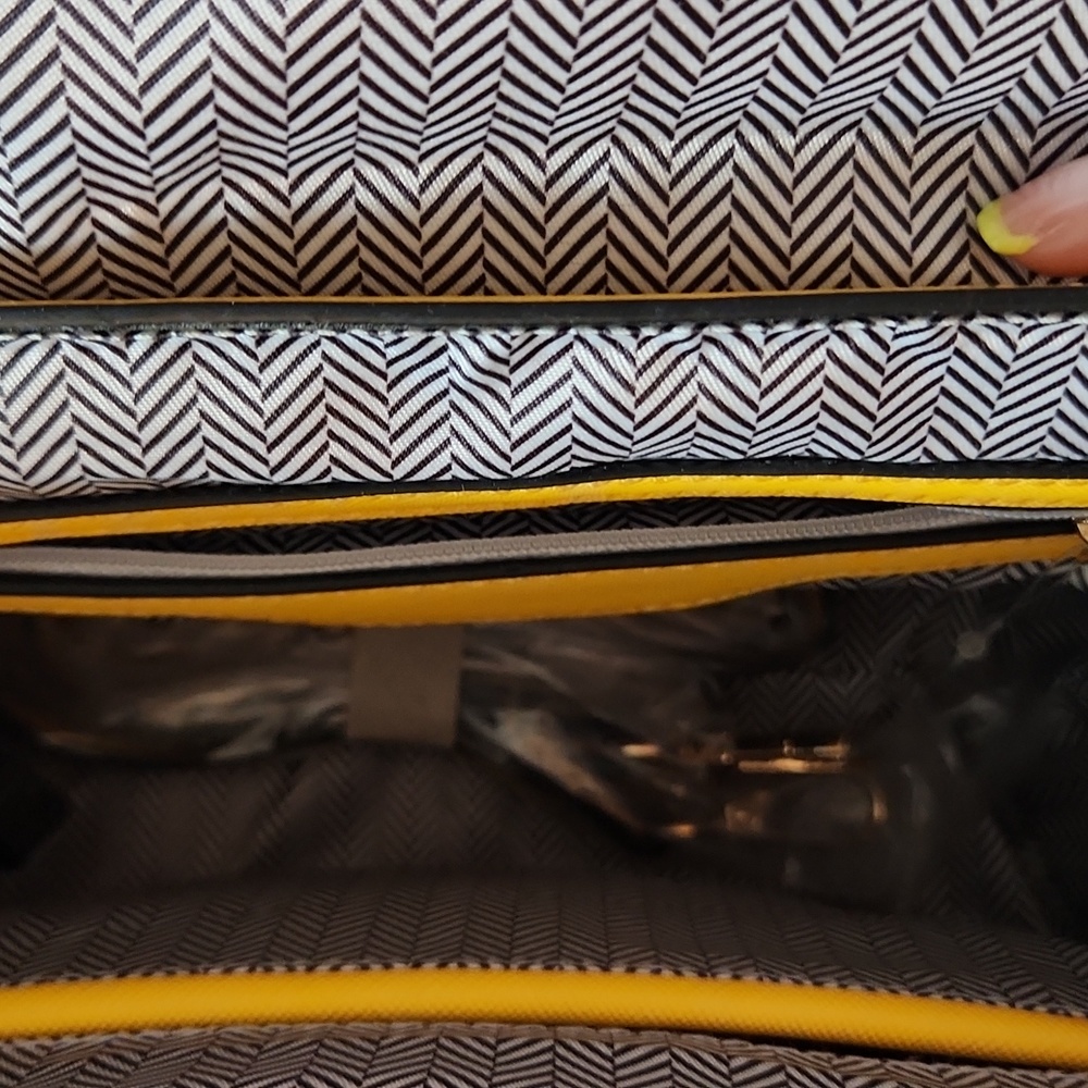 Purse - Picture 6 of 6